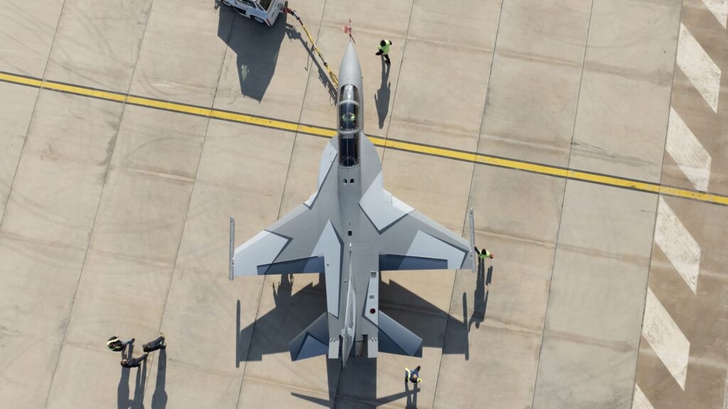 A Double Source of Pride for Turkish Aviation: A New HÜRJET Flight and the First GÖKBEY Delivery to the Police